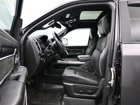 Used 2022 RAM 2500 Laramie AWD/4WD image 9