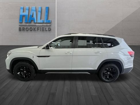 New 2026 Volkswagen Atlas Peak Edition AWD/4WD image 2