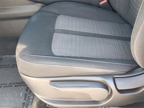 Used 2022 Kia Sorento LX image 29