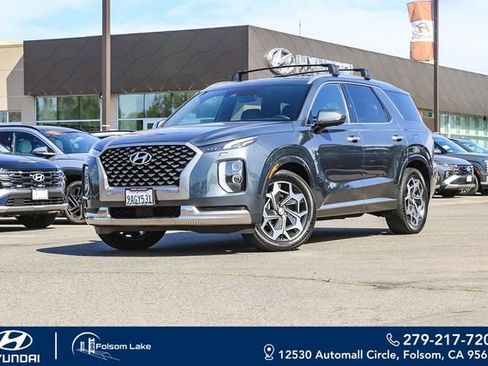 Used 2022 Hyundai Palisade Calligraphy w/ Winter Package FWD image 1