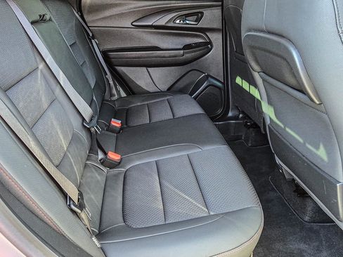 Used 2023 Chevrolet TrailBlazer RS w/ Convenience Package image 33