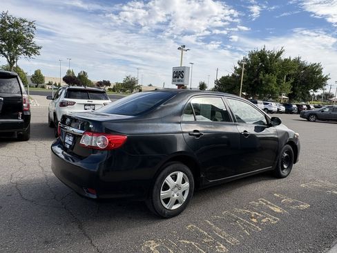 Used 2011 Toyota Corolla LE FWD image 5
