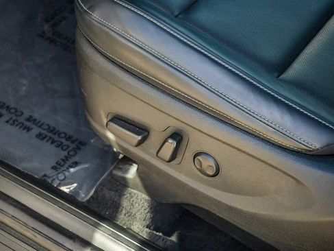 Used 2022 Kia Telluride S image 21