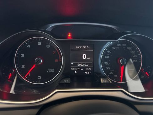 Used 2013 Audi A4 2.0T Premium w/ Convenience Pkg image 32