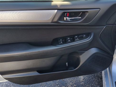 Used 2019 Subaru Legacy 2.5i Premium image 7