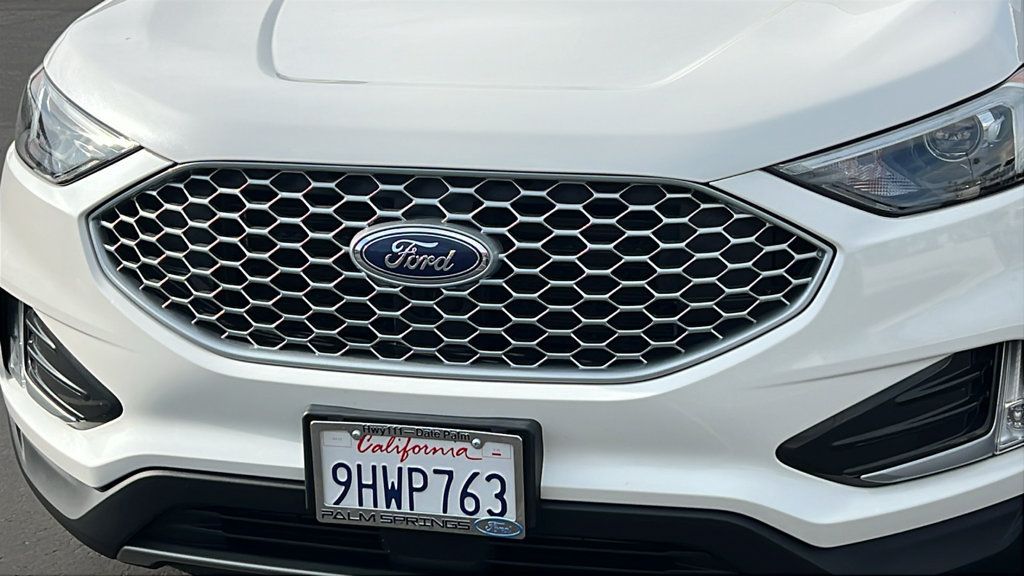 Used 2024 Ford Edge SEL w/ Convenience Package AWD/4WD image 3
