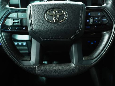 Used 2023 Toyota Tundra SR5 w/ SR5 Convenience Package AWD/4WD image 17