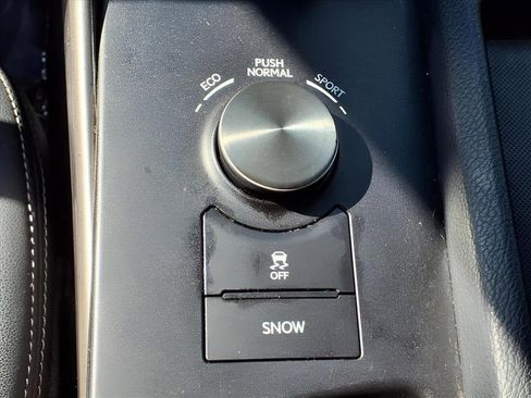 Used 2015 Lexus IS 250 image 19