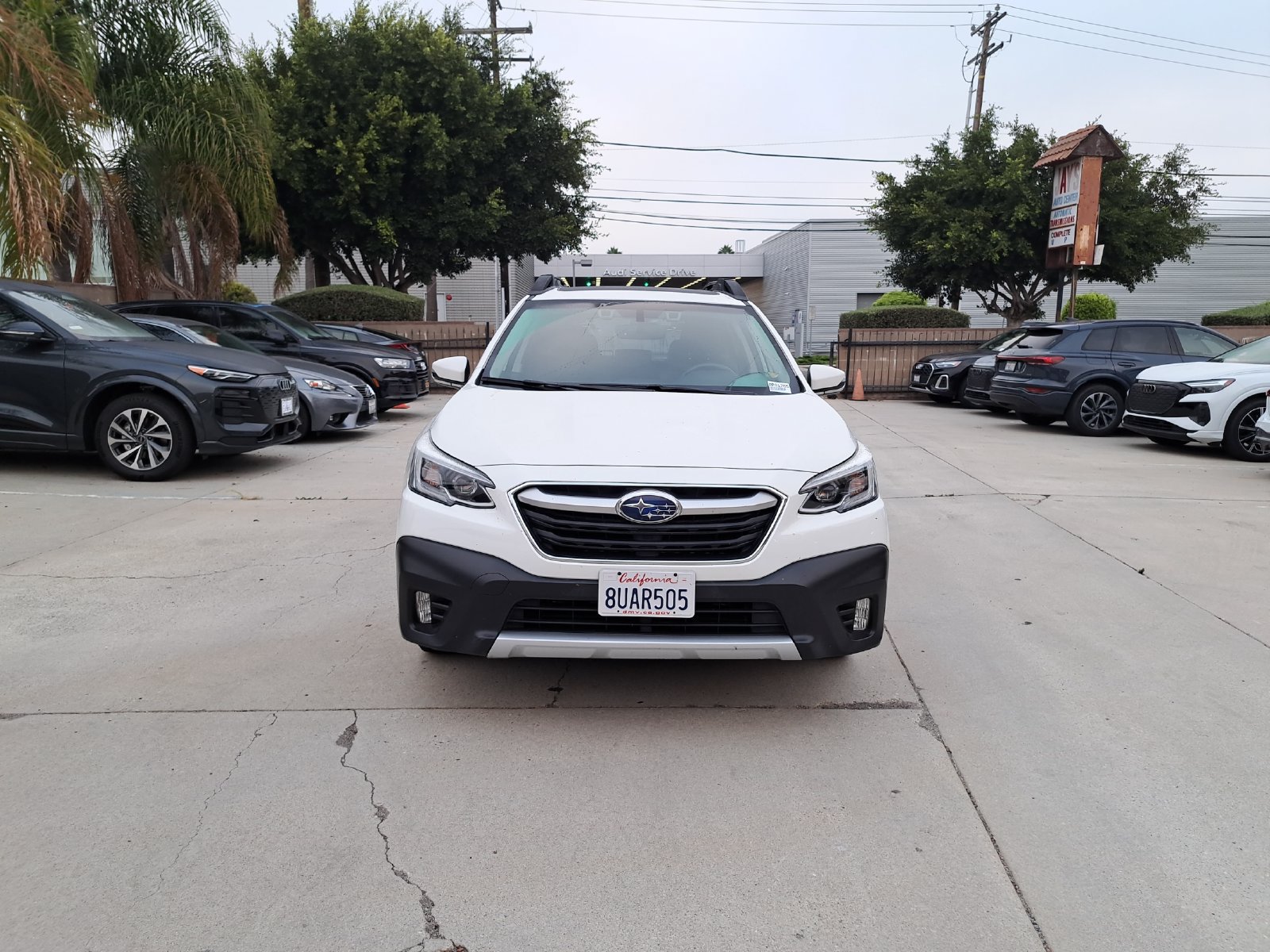 Used 2021 Subaru Outback Limited XT w/ Popular Package #2 AWD/4WD image 2