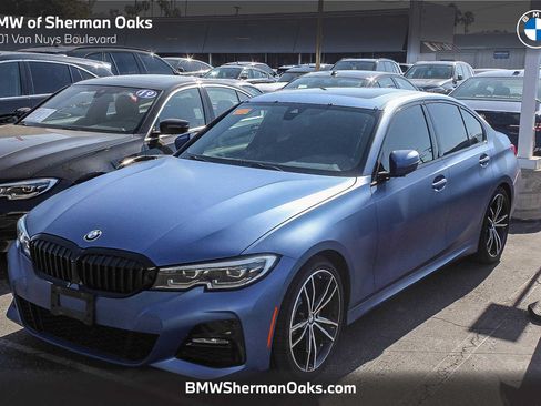 Used 2020 BMW 330i Sedan w/ M Sport Package RWD image 1