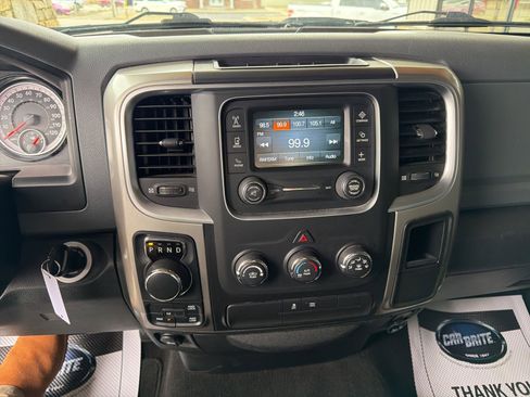 Used 2018 RAM 1500 Classic SLT image 16