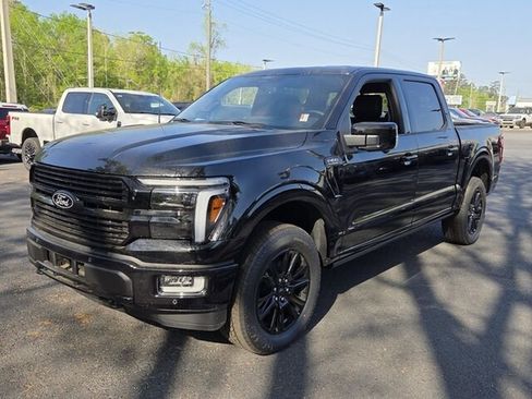 New 2025 Ford F150 Platinum w/ FX4 Off-Road Package AWD/4WD image 3
