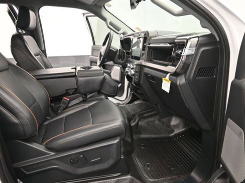 Used 2026 Ford F450 Lariat w/ FX4 Off-Road Package AWD/4WD image 18