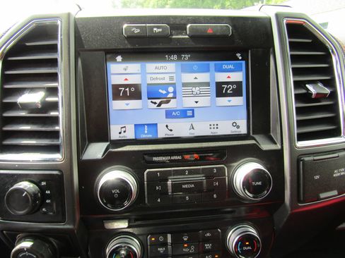 Used 2016 Ford F150 Lariat w/ Equipment Group 502A Luxury AWD/4WD image 32