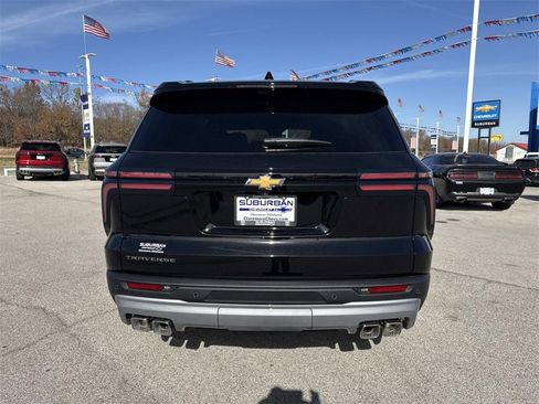 New 2026 Chevrolet Traverse LT w/ Driver Confidence Package image 4