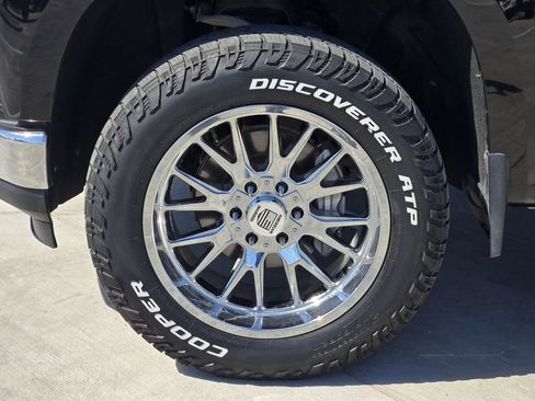 Used 2020 Chevrolet Silverado 1500 LTZ w/ LTZ Premium Package AWD/4WD image 14