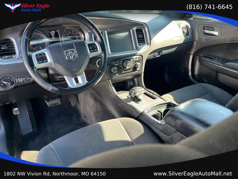 Used 2014 Dodge Charger SXT AWD/4WD image 5