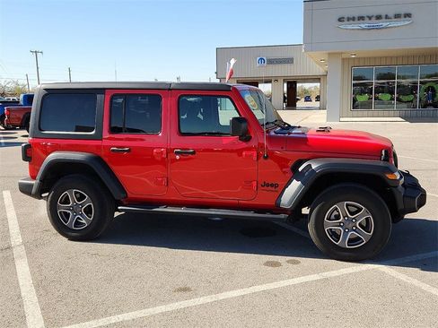 Used 2022 Jeep Wrangler Unlimited Sport image 5