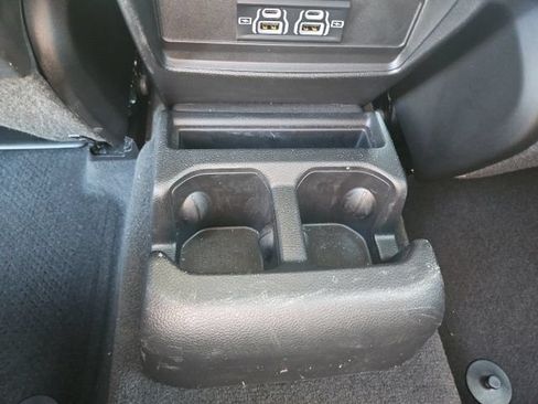 Used 2024 Jeep Grand Cherokee L Laredo AWD/4WD image 17