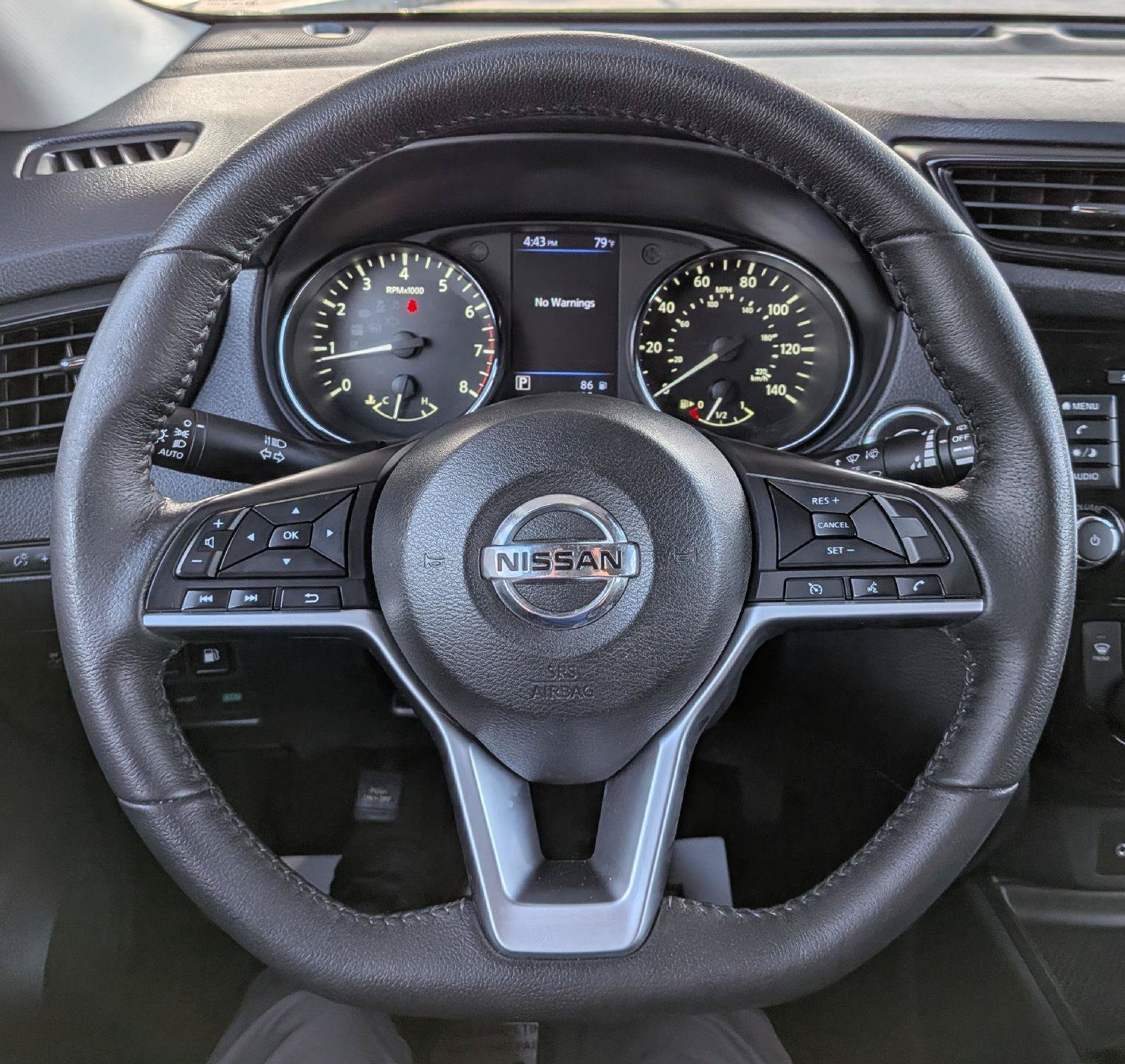Used 2020 Nissan Rogue SV AWD/4WD image 17