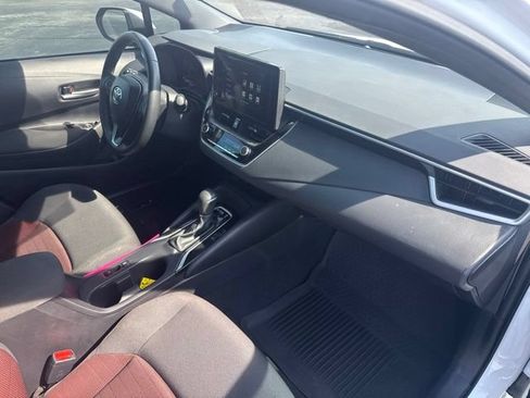 Used 2026 Toyota Corolla SE FWD image 15