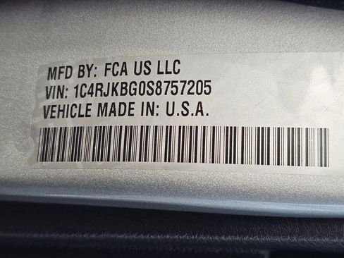 New 2025 Jeep Grand Cherokee L Limited w/ Black Appearance Package image 30