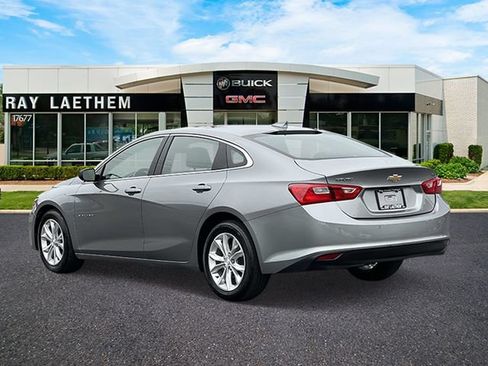 Used 2024 Chevrolet Malibu LT FWD image 3