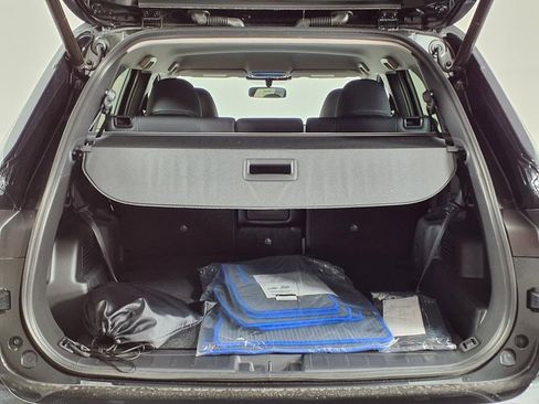 New 2025 Mitsubishi Outlander SE image 13