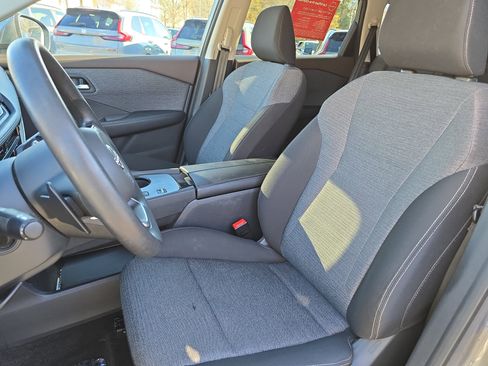 Certified 2023 Nissan Rogue SV image 14