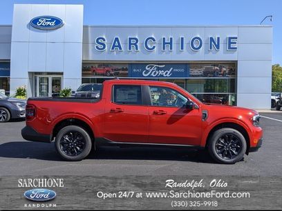 New 2024 Ford Maverick Lariat w/ Black Appearance Package