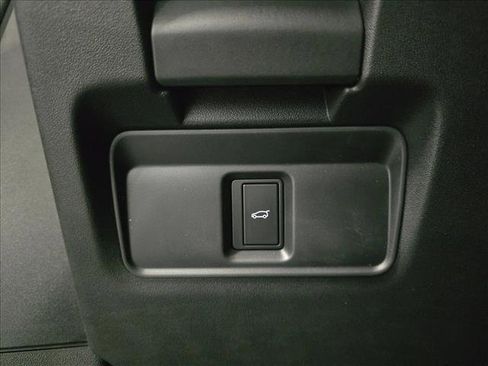 Used 2026 Land Rover Range Rover Evoque S image 26