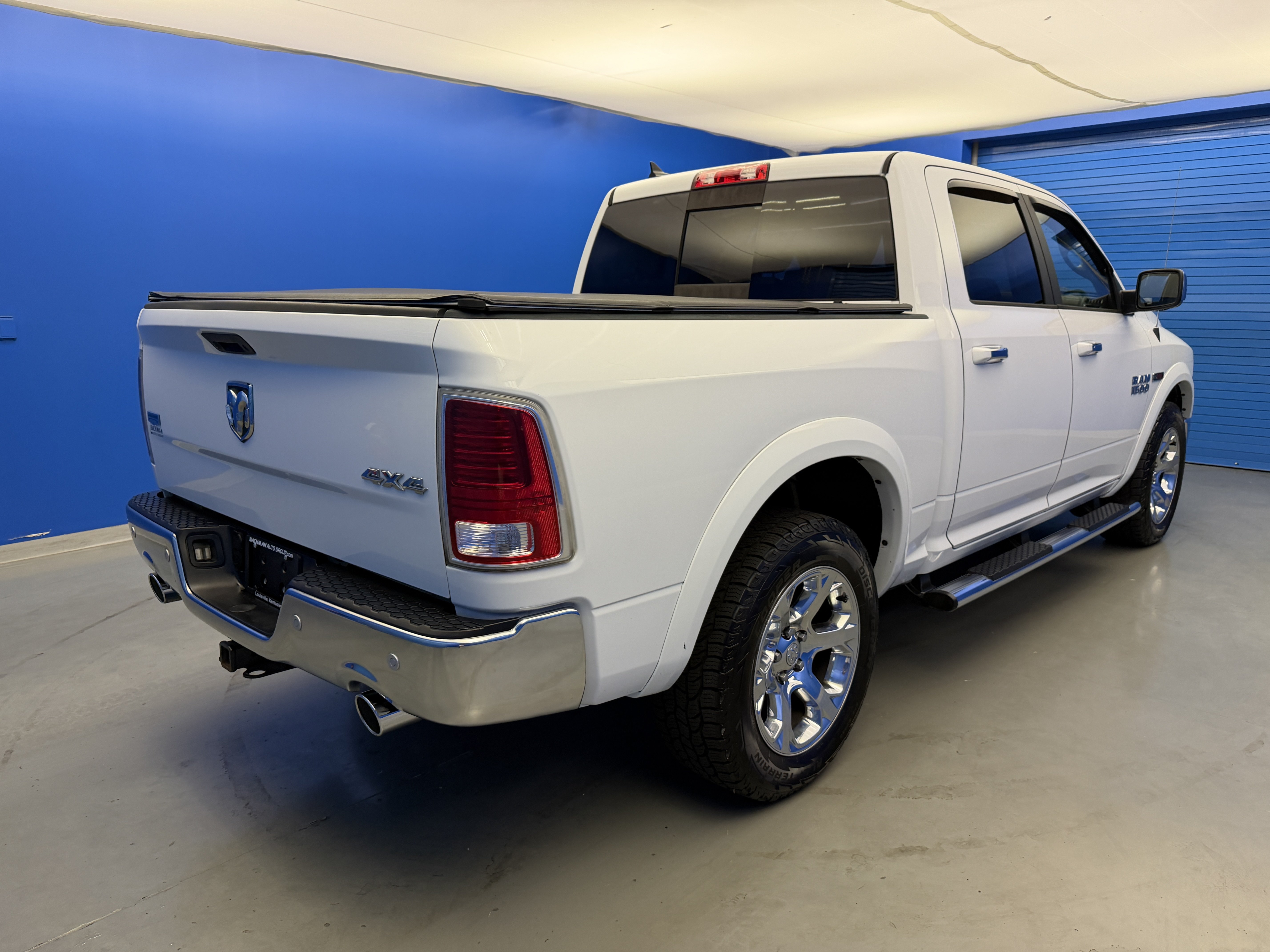 Used 2017 RAM 1500 Laramie w/ Convenience Group AWD/4WD image 7