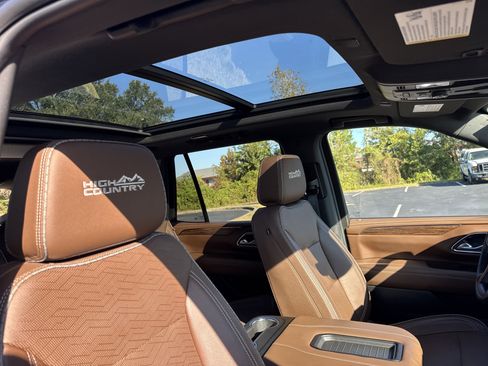 Used 2024 Chevrolet Tahoe High Country image 39