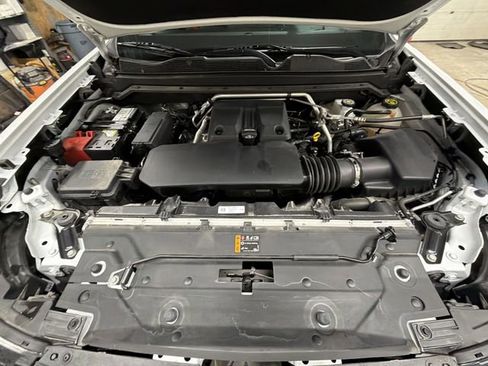 Certified 2023 Chevrolet Colorado Z71 w/ Z71 Convenience Package 2 image 31