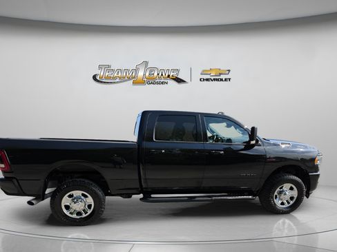 Used 2022 RAM 2500 Big Horn w/ Level C Equiment Group AWD/4WD image 6