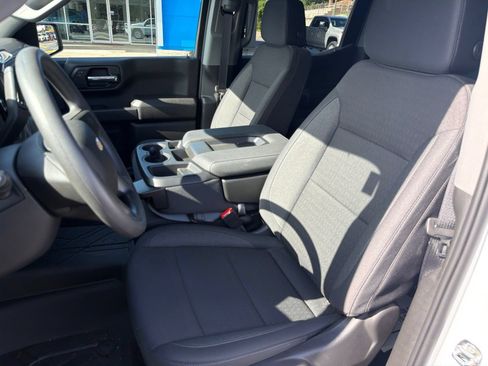 Used 2026 Chevrolet Silverado 1500 Custom RWD image 10