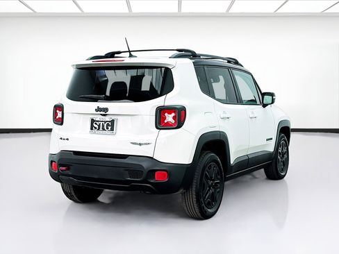 Used 2017 Jeep Renegade Trailhawk image 4