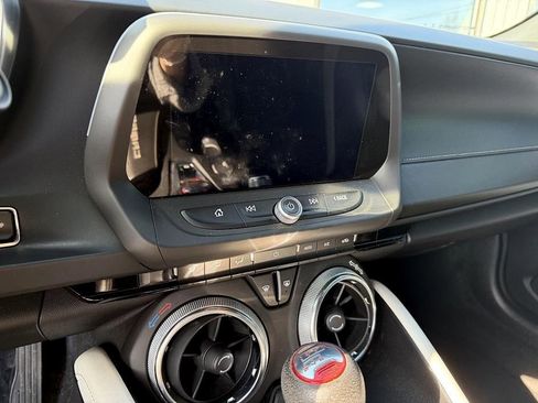 Used 2019 Chevrolet Camaro SS image 16