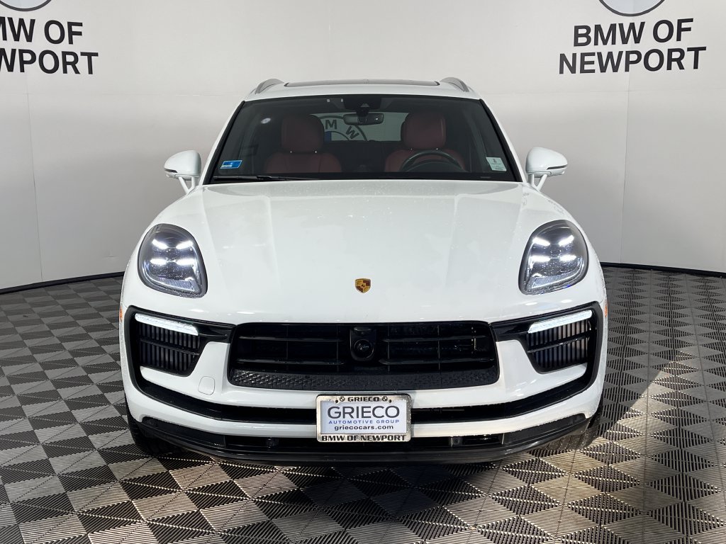 Used 2023 Porsche Macan S AWD/4WD image 3