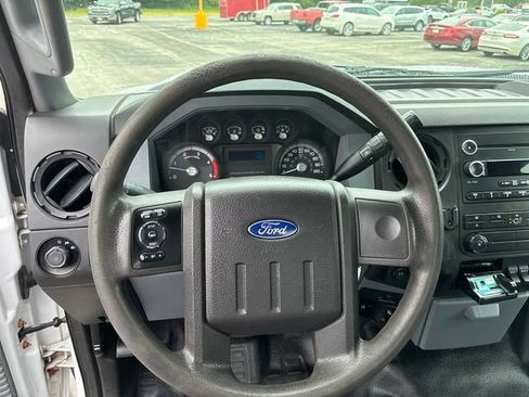 Used 2015 Ford F250 XL w/ Power Equipment Group AWD/4WD image 13