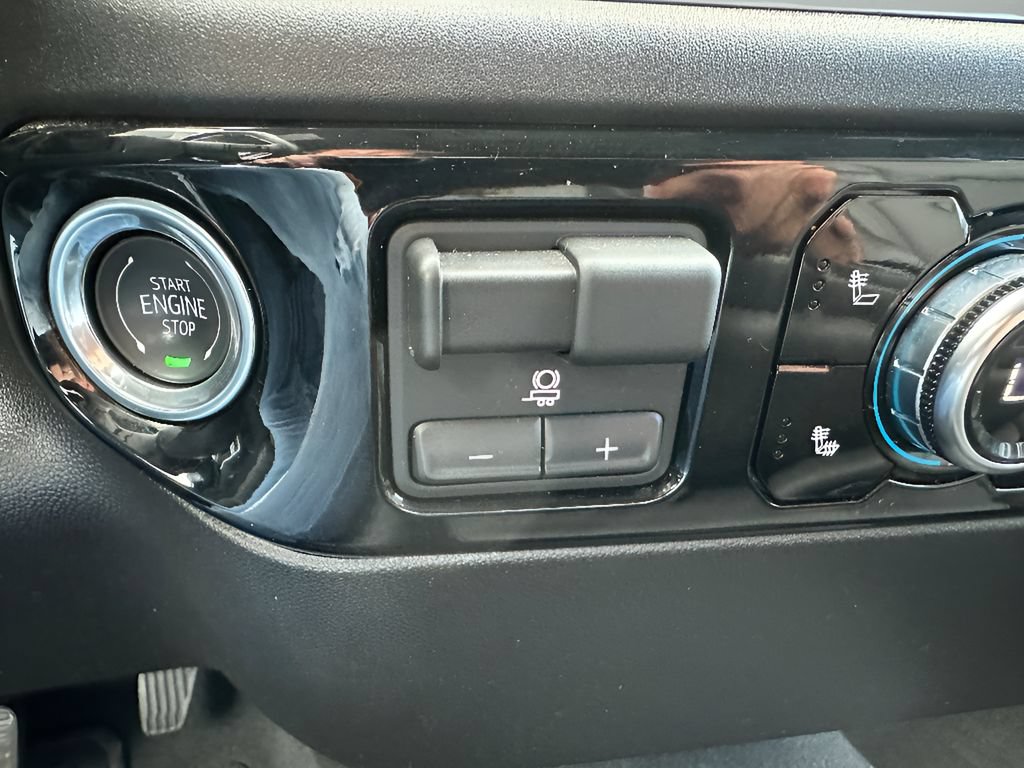 Used 2026 GMC Sierra 1500 SLT AWD/4WD image 23