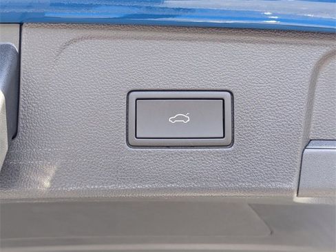 New 2025 Volkswagen Atlas SEL Premium R-Line image 30