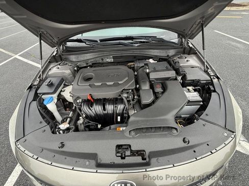 Used 2018 Kia Optima LX FWD image 21