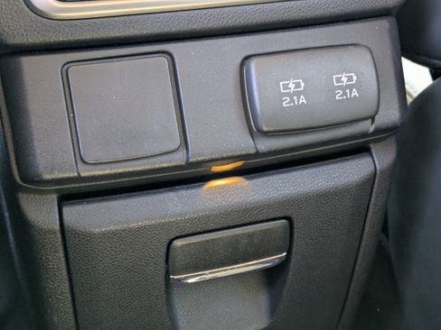 Used 2019 Subaru Ascent Limited image 16