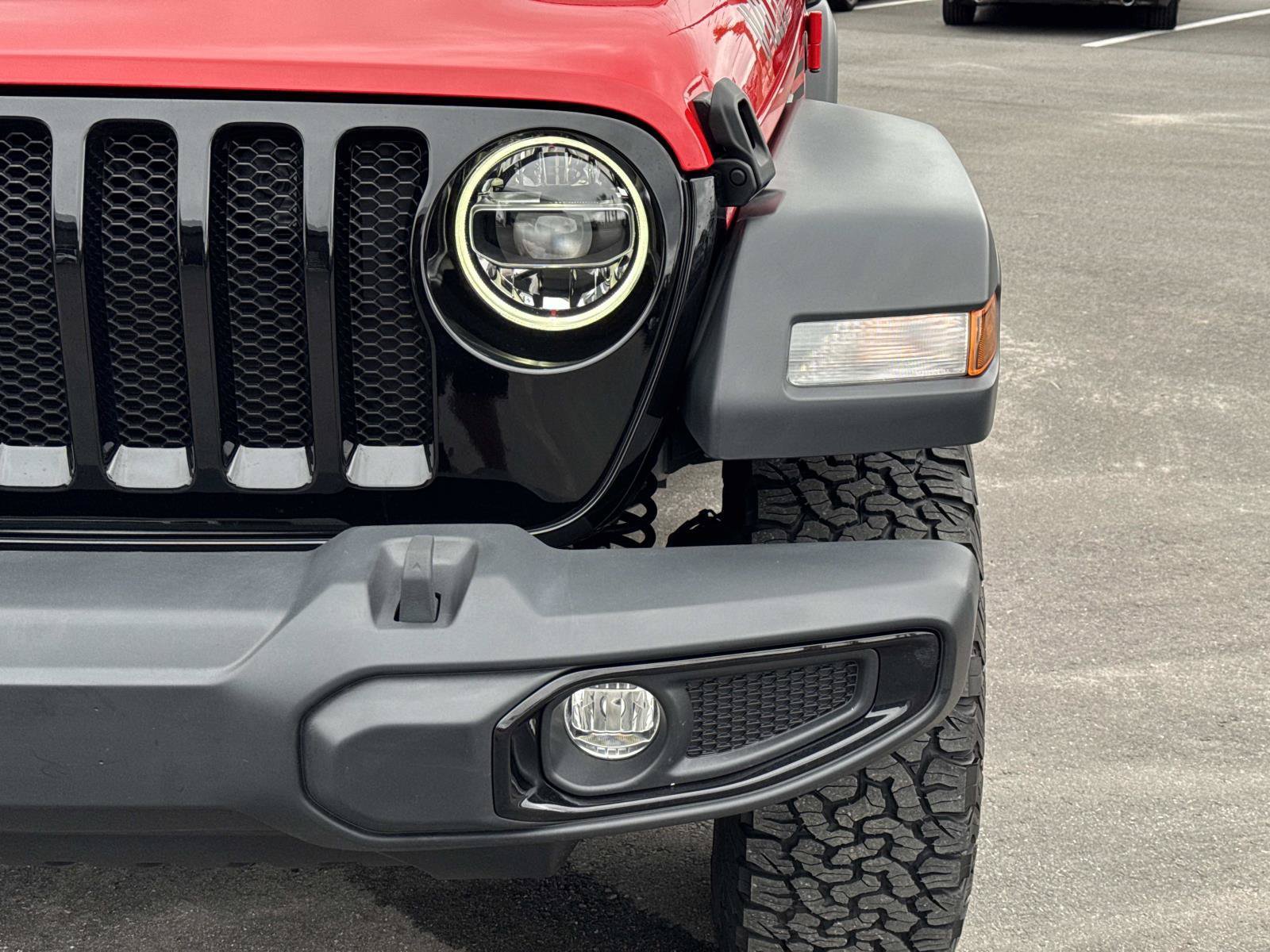 Used 2021 Jeep Wrangler Sport AWD/4WD image 9