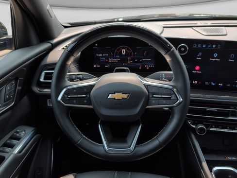 Used 2026 Chevrolet Traverse High Country w/ LPO, Floor Liner Package AWD/4WD image 11