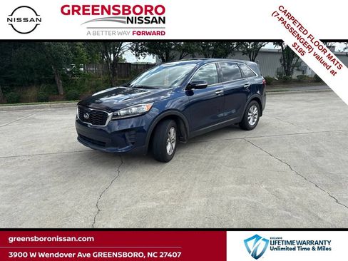 Used 2019 Kia Sorento FWD image 1