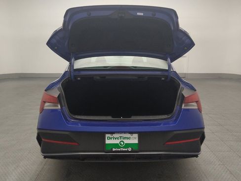 Used 2024 Hyundai Elantra SEL image 29
