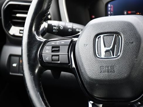 Used 2023 Honda Pilot Elite image 25