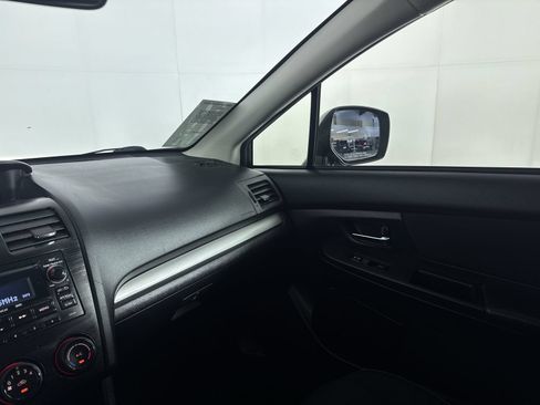 Used 2014 Subaru Crosstrek 2.0i Premium AWD/4WD image 11